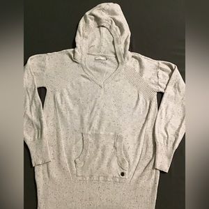 Prana Women’s hooded sweater in oatmeal color with flecks relaxed size medium